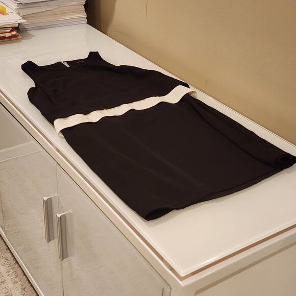 Excellent!!| US SZ 0| Banana Republic: Black&White Sleeveless Pleated A-line Dre - Picture 2 of 12